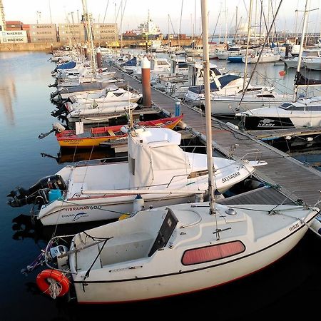 Vrs - Low Cost Beach Boat Hotel Leça da Palmeira Kültér fotó